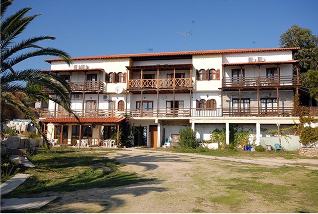Porto Kalliali Ouranoupoli Luaran gambar